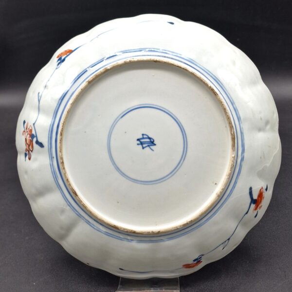 Chine - Plat creux polylobé - Décor Imari - Kangxi - 1700 – Image 4