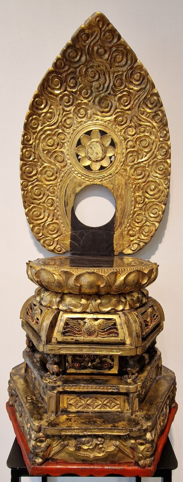 Japon - Grand Saikoku Sanjju-sakasho Kannon en bois doré sur un trône avec mandorle – Edo – Image 10