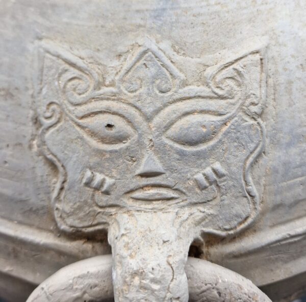 Chine - Vase Hu en terre cuite avec anneaux - Dynastie Han - TL – Image 5