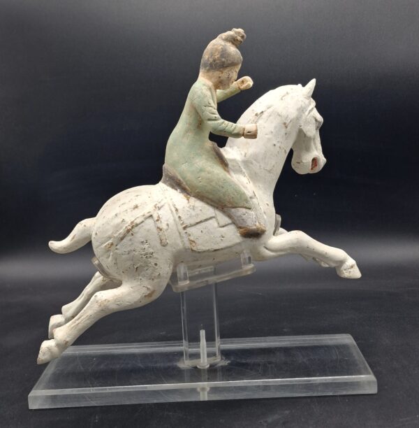 Chine - Joueuse de polo avec cheval blanc - Dynastie Tang - TL