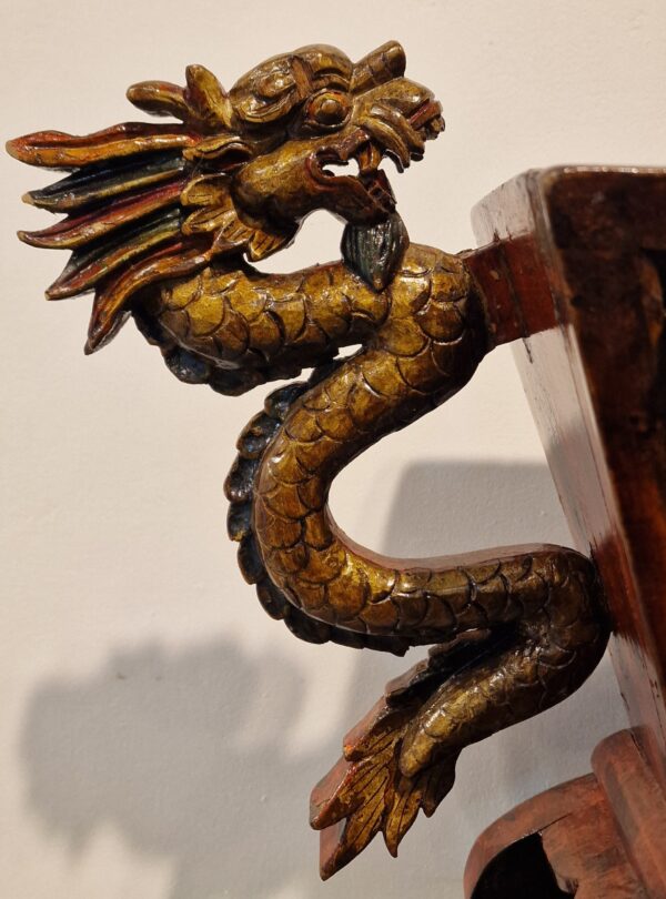 Sino-tibétain - Jardinière en bois sculpté et doré - Dynastie Qing 20ème. – Image 3
