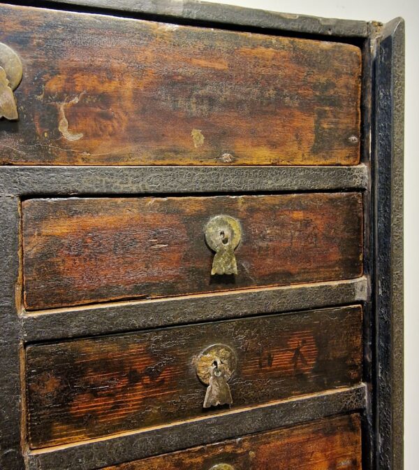 Chine - Petit cabinet à tiroirs et à guillotine - Hong mu - 19ème. – Image 4