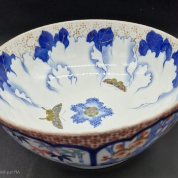 Japon - Superbe bol au décor Imari et papillons - Fukagawa - Koransha - Arita - Meiji - 19ème - VENDU