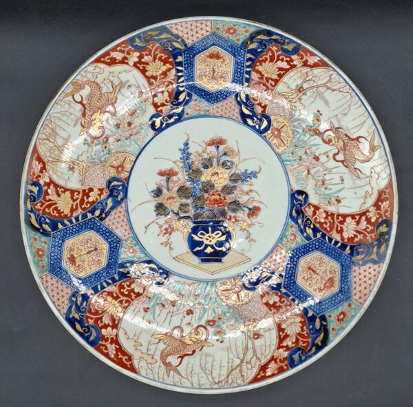 Japon - Grand plat rond - Imari - Meiji - 19ème.