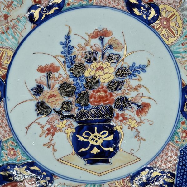 Japon - Grand plat rond - Imari - Meiji - 19ème. – Image 2