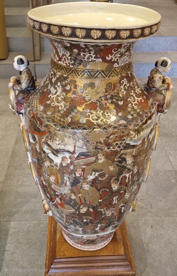 Japon - Exceptionnel paire de grandes vases en faïence de Satsuma - Meiji – Image 2