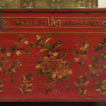 Chine - Grand coffre laqué rouge peint – Shanxi / nord de la Chine - 19/20ème.