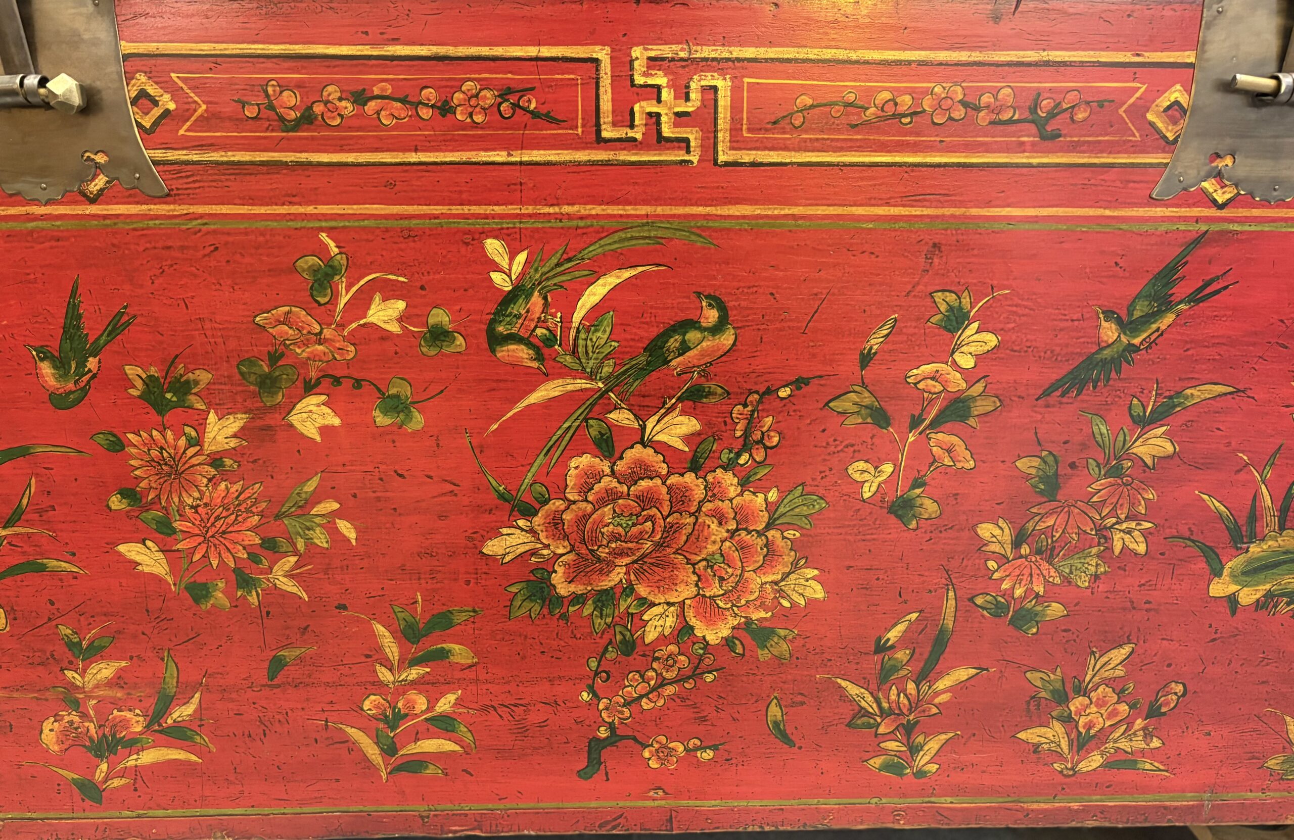 Chine - Grand coffre laqué rouge peint – Shanxi / nord de la Chine - 19/20ème. – Image 5