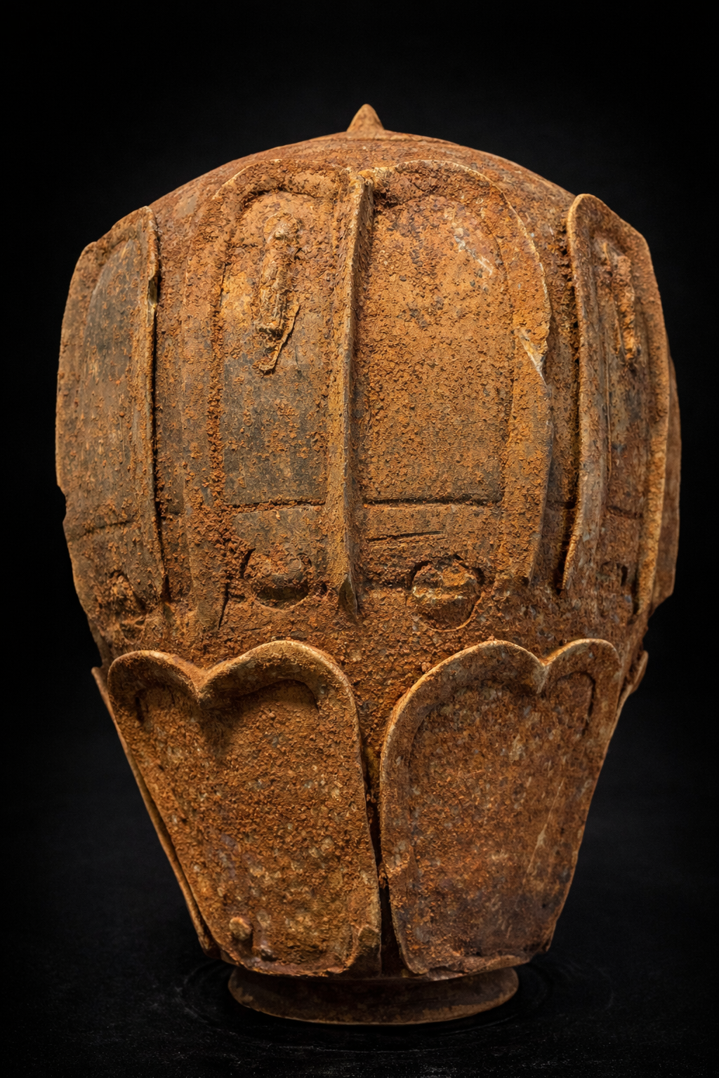 Chine - Rare Urne Funéraire "Hunping" à Décor de Lotus - Période des Six Dynasties, Dynastie Jin (265 – 420 ap. J.-C.) – Image 4