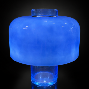 Italie - Lampe de table modèle LT226 Diffuseur en verre de Murano « lattimo » Carlo Nason - 1970
