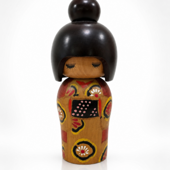 Japon - Poupée Kokeshi Creative (Sosaku) – Figure au Chignon Haut - Période Shōwa (CA 1960–1970)