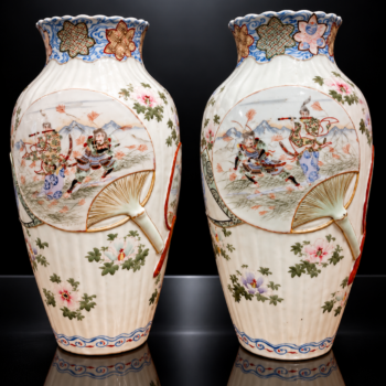 Japon - Paire de Grands Vases Cannelés - Kutani - Fin Meiji (19/20ème)